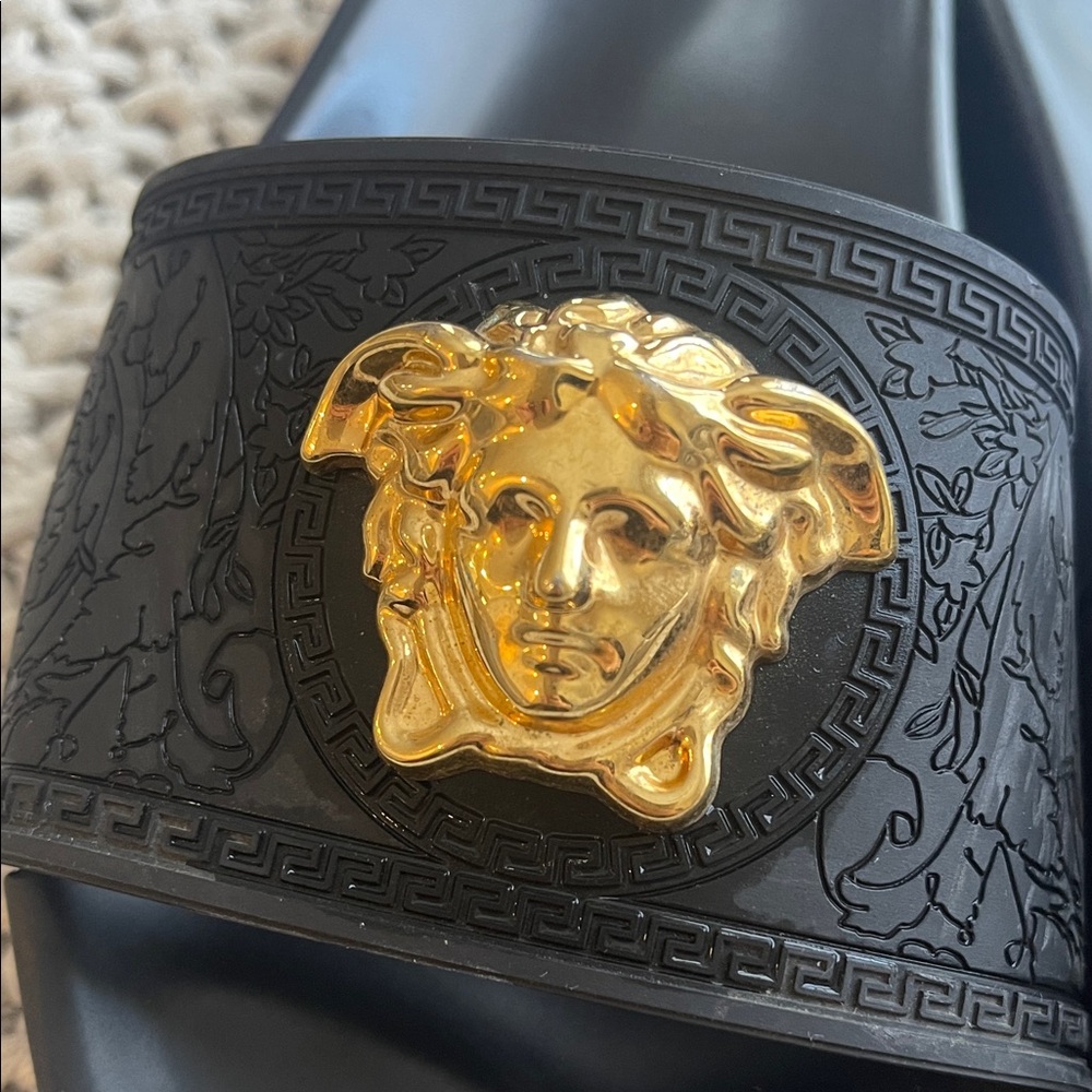 Versace Black Slides with Gold Medusa Emblem beautiful 38 - Picture 4 of 16
